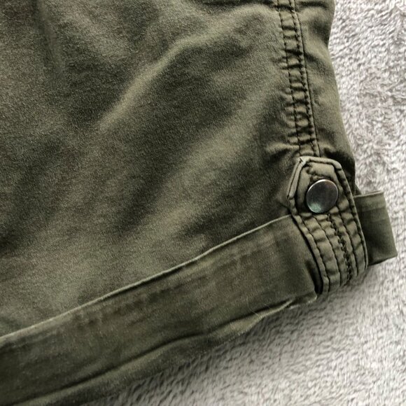 Lee Women Cargo Shorts Size 14 Medium Utility Relaxed Fit Outdoors Cropped Green - Picture 12 of 16
